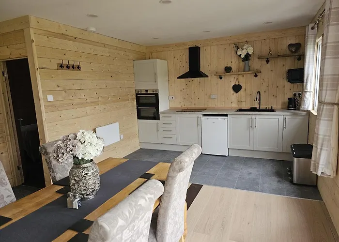 Edgmond Lodges - Scropton
